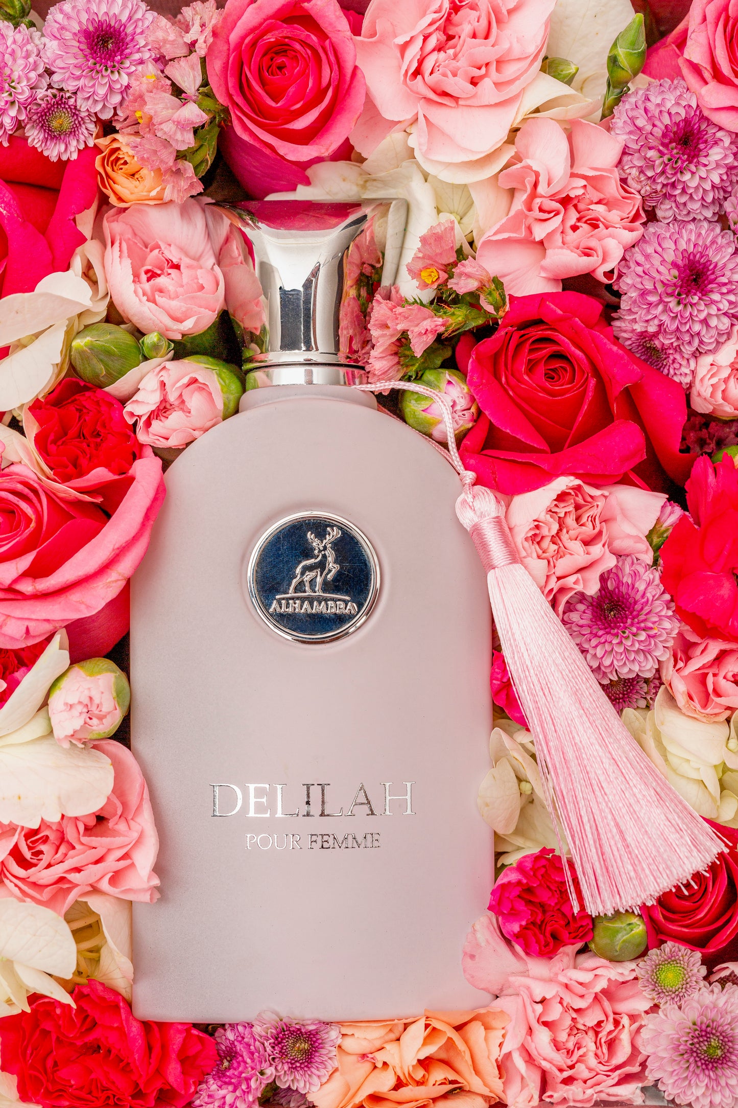 Luxury Perfume & Flower Box – Elegant Women's Day Gift in Medellín